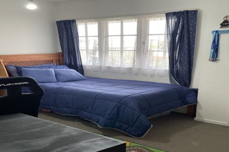 Photo of property in 129 Whitford Road, Somerville, Auckland, 2014