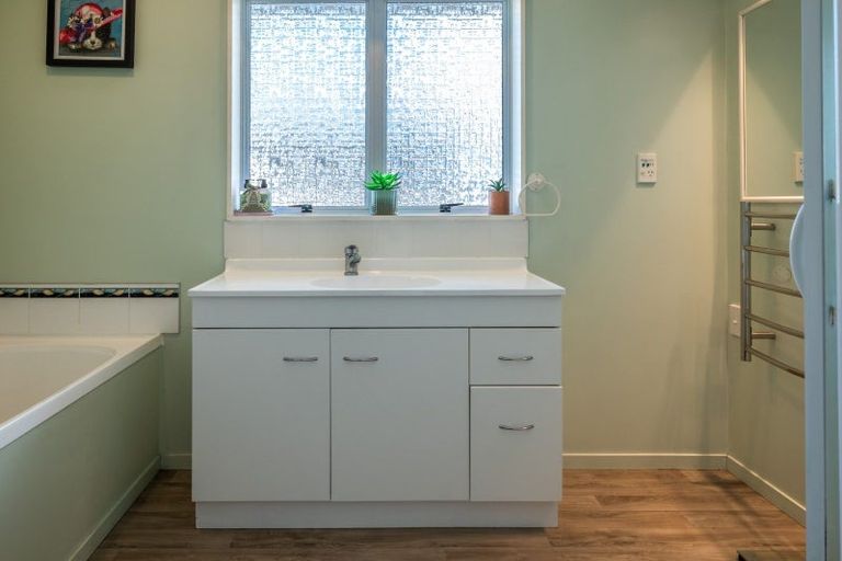 Photo of property in 25 Kaiuru Street, Nukuhau, Taupo, 3330
