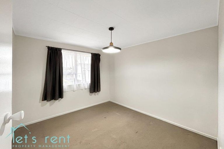 Photo of property in 154 Universal Drive, Henderson, Auckland, 0610
