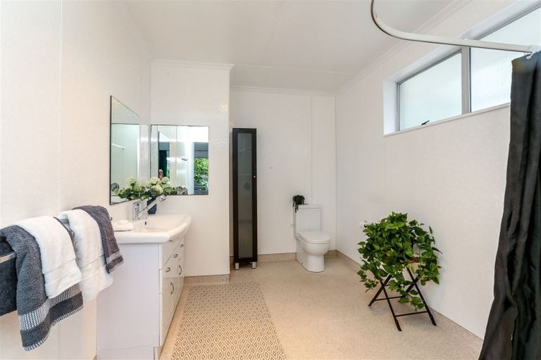 Photo of property in 4 Villa Place, Bell Block, New Plymouth, 4312