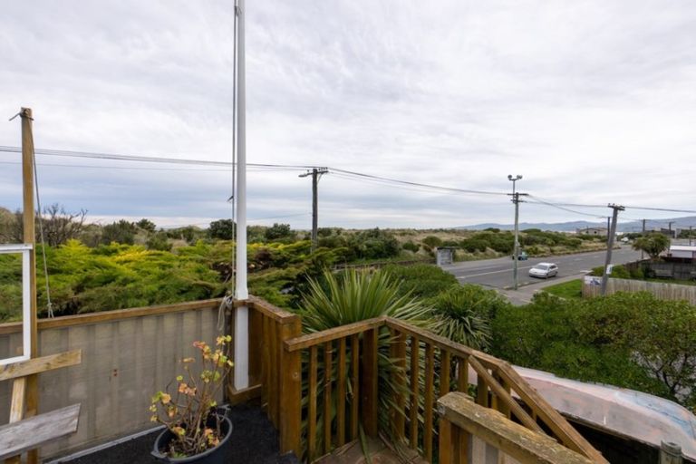 Photo of property in 64 Marine Parade, North New Brighton, Christchurch, 8083