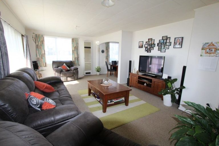 Photo of property in 28 Lancaster Crescent, Tokoroa, 3420