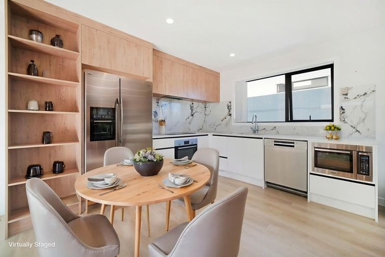 Photo of property in 1/10 Howe Street, Howick, Auckland, 2014