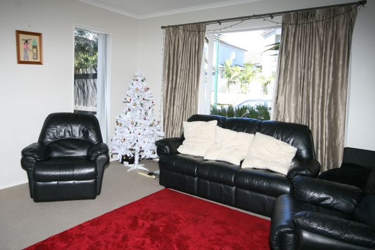 Photo of property in 10 Stamford Crescent, Flat Bush, Auckland, 2019
