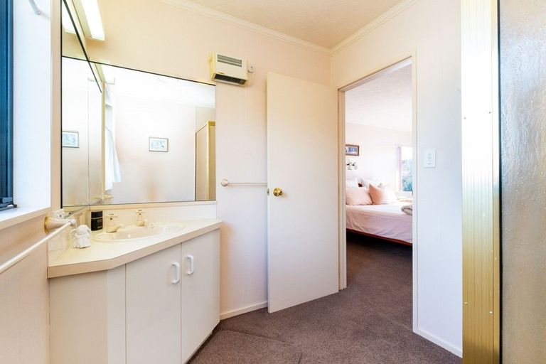 Photo of property in 50a Church Road, Taradale, Napier, 4112