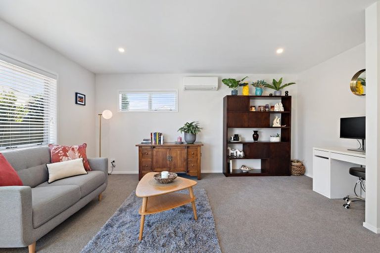 Photo of property in 38 Luxembourg Crescent, Halswell, Christchurch, 8025