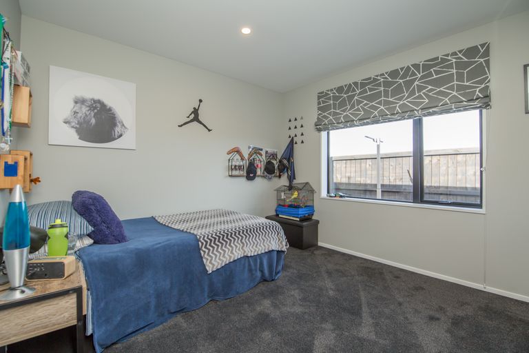 Photo of property in 26 Glenfinnan Place, West Melton, 7618