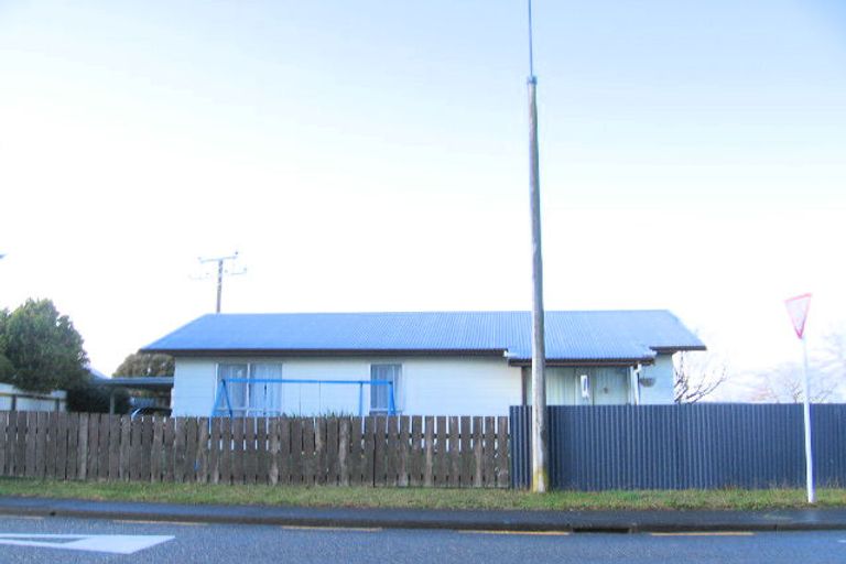 Photo of property in 2 Caernarvon Drive, Flaxmere, Hastings, 4120