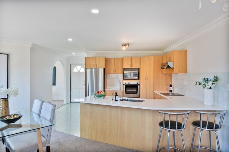 Photo of property in 29 Greenberry Drive, Ranui, Auckland, 0612