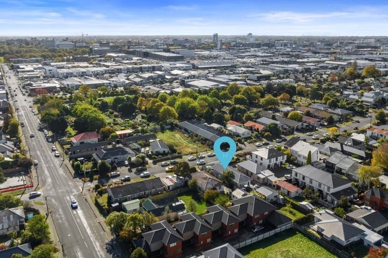 Photo of property in 6 Fairfield Avenue, Addington, Christchurch, 8024