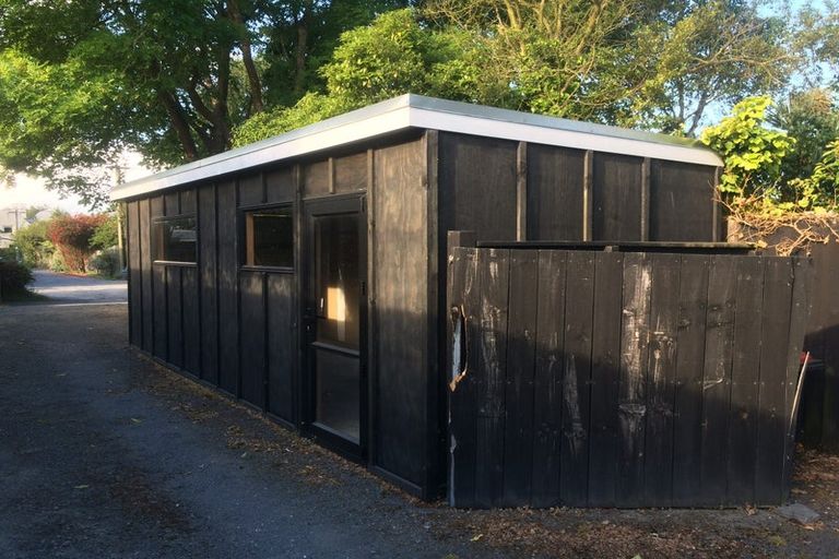 Photo of property in 2/84 Holly Road, St Albans, Christchurch, 8014