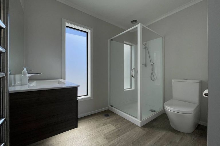 Photo of property in 12 Emmadale Lane, Hamilton East, Hamilton, 3216