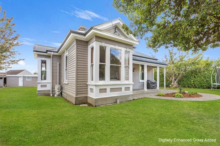 Photo of property in 36 Railway Esplanade, East Gore, Gore, 9710