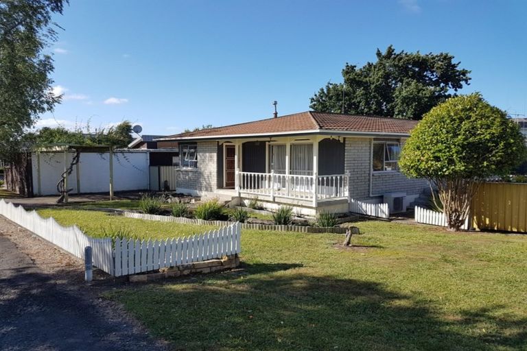 Photo of property in 14 Storey Avenue, Forest Lake, Hamilton, 3200