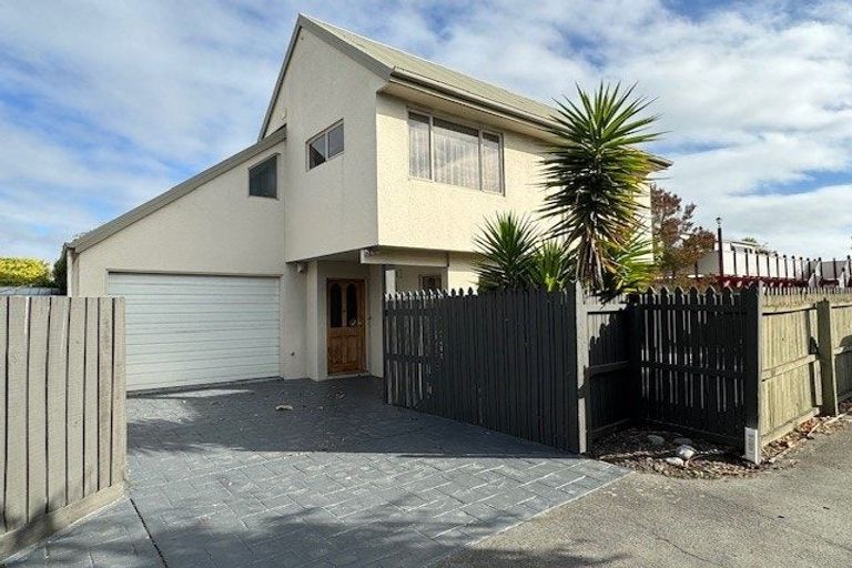 Photo of property in 591b Barbadoes Street, Edgeware, Christchurch, 8013