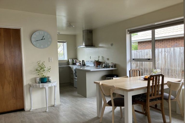 Photo of property in 2/7 Dilworth Street, Riccarton, Christchurch, 8011