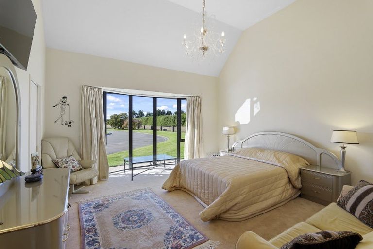 Photo of property in 635 Yaldhurst Road, Yaldhurst, Christchurch, 7676