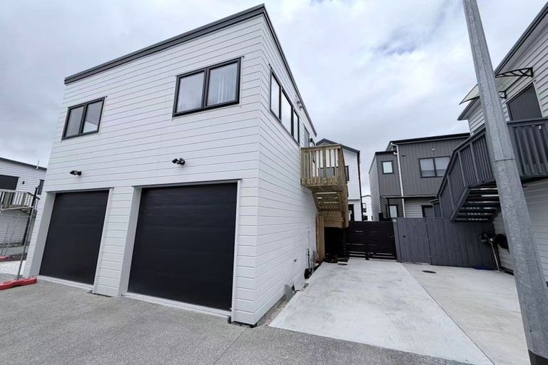 Photo of property in 37 Survila Street, Papakura, 2110