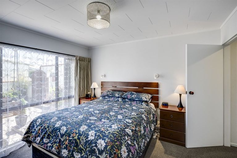 Photo of property in 8b Banff Place, Tamatea, Napier, 4112