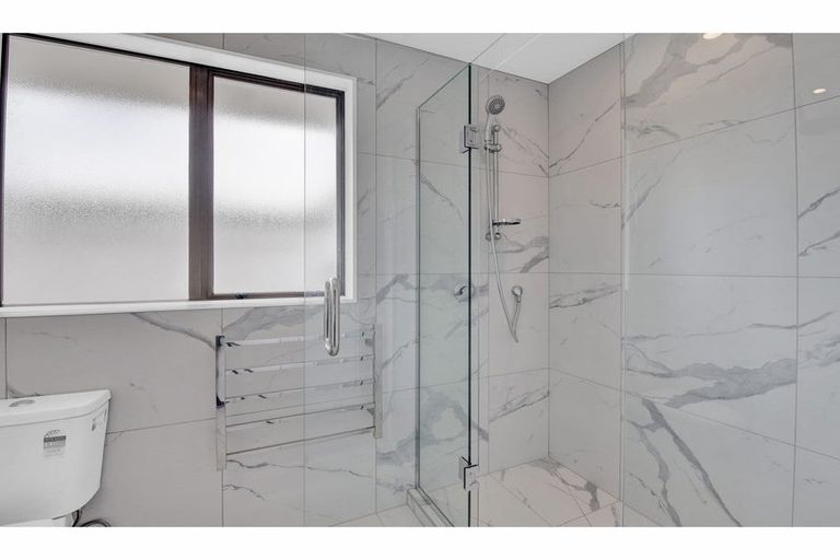 Photo of property in 17 Keighleys Road, Bromley, Christchurch, 8062