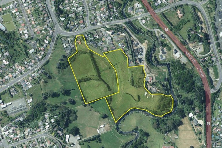 Photo of property in 4 Junction Street, Welbourn, New Plymouth, 4310