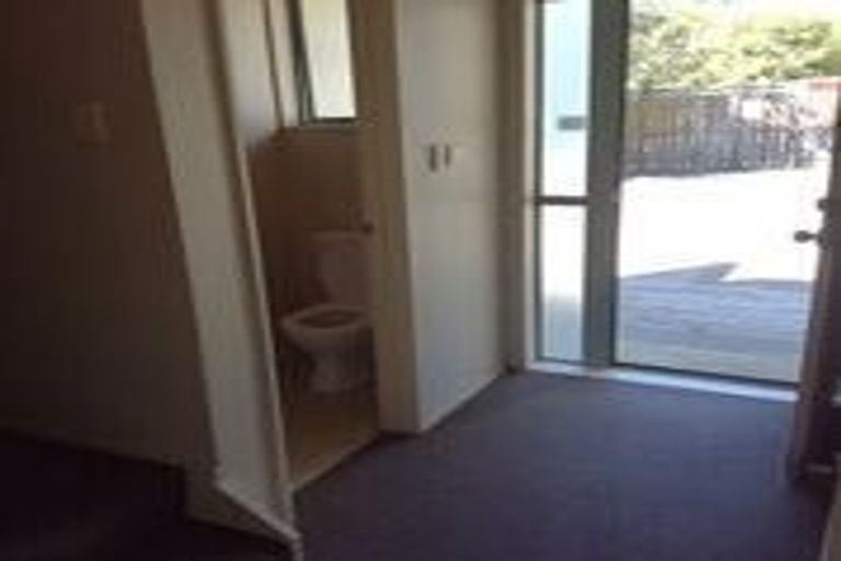 Photo of property in 7/351 West Coast Road, Glen Eden, Auckland, 0602