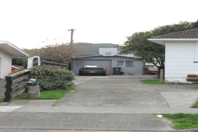 Photo of property in 3 Hewer Crescent, Naenae, Lower Hutt, 5011
