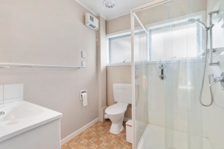 Photo of property in 4 The Anchorage, Sunnyhills, Auckland, 2010