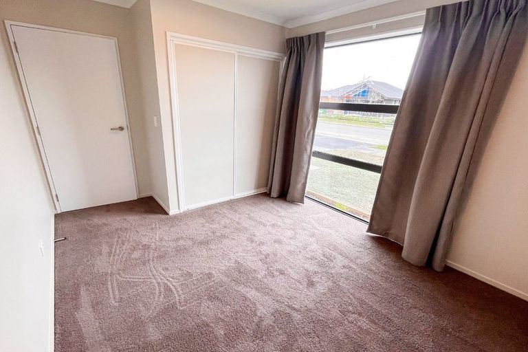 Photo of property in 10 Larissa Road, Halswell, Christchurch, 8025