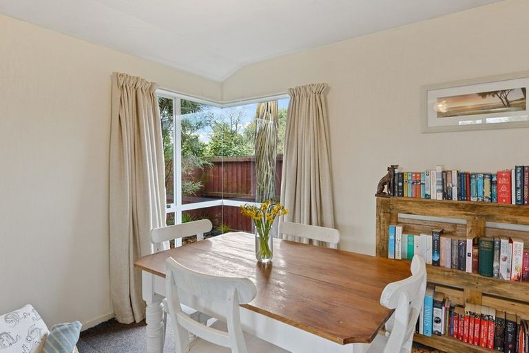 Photo of property in 2/24a Croziers Road, St Albans, Christchurch, 8052