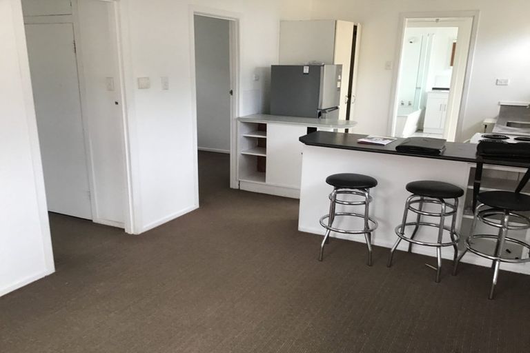 Photo of property in 13 Akarana Avenue, Mount Roskill, Auckland, 1041