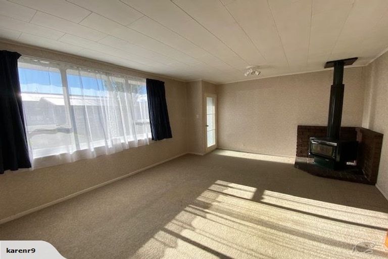 Photo of property in 2/13 William Booth Grove, Trentham, Upper Hutt, 5018