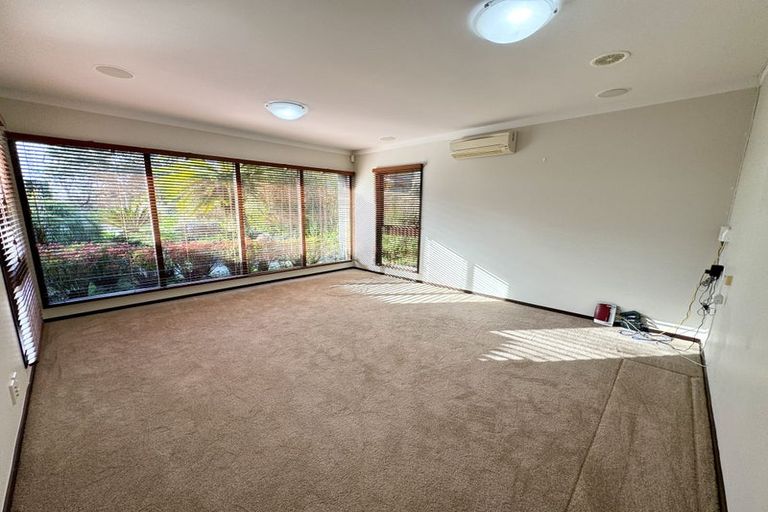 Photo of property in 10 Marine Terrace, Bayswater, Auckland, 0622