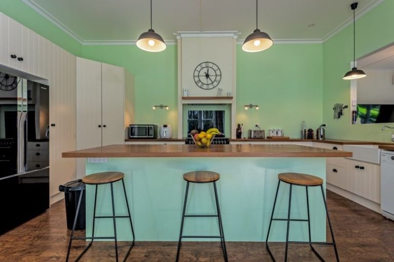 Photo of property in 1006 Tennent Drive, Linton, Palmerston North, 4472