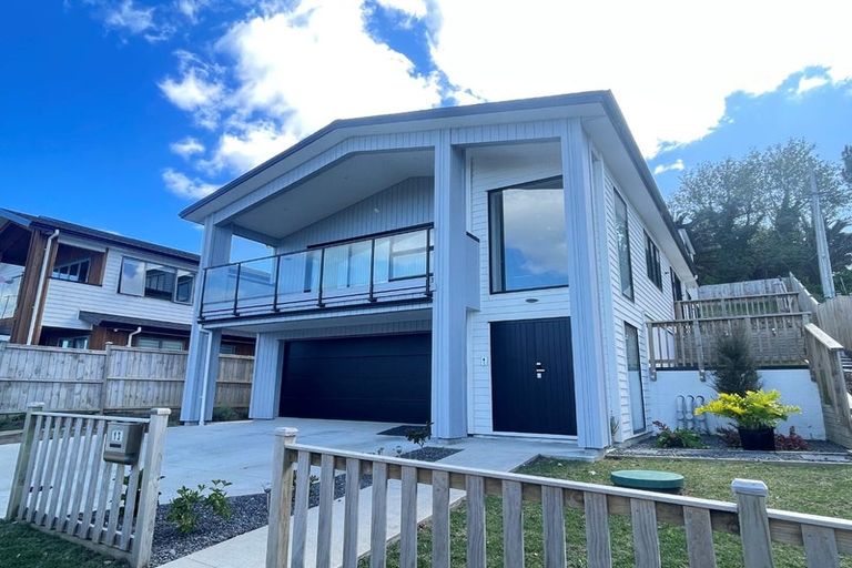 Photo of property in 13 Pacific Heights Road, Orewa, 0931
