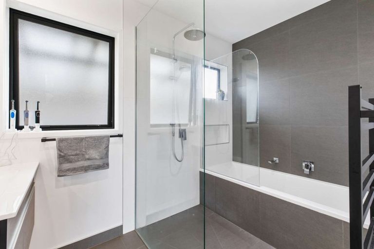 Photo of property in 2a Koromiko Place, Waiuku, 2123