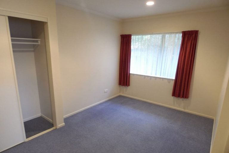 Photo of property in 18 Brittany Drive, Henderson, Auckland, 0612