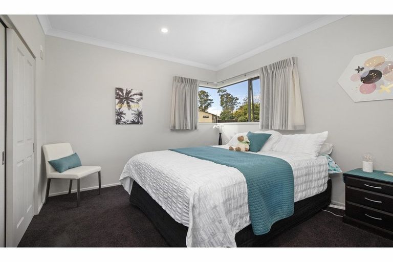 Photo of property in 1 Gleaming Place, Waiuku, 2123