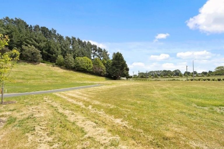 Photo of property in 8 Tui Vale Lane, Halswell, Christchurch, 8025