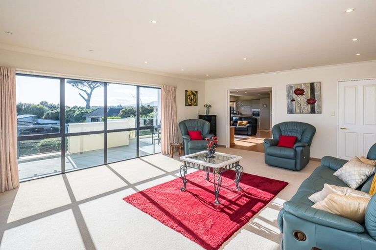 Photo of property in 3 Rifleman Lane, Paraparaumu Beach, Paraparaumu, 5032