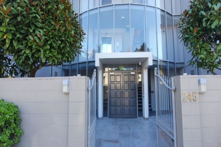 Photo of property in 18/245 Montreal Street, Christchurch Central, Christchurch, 8013