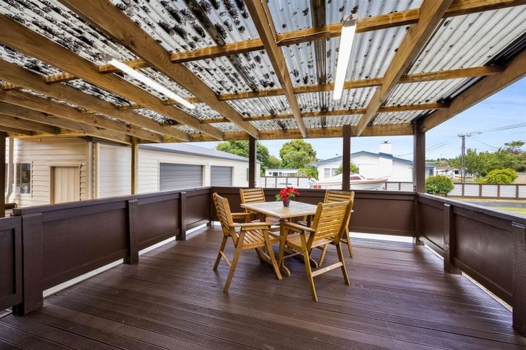 Photo of property in 29 Brookes Terrace, Waitara, 4320