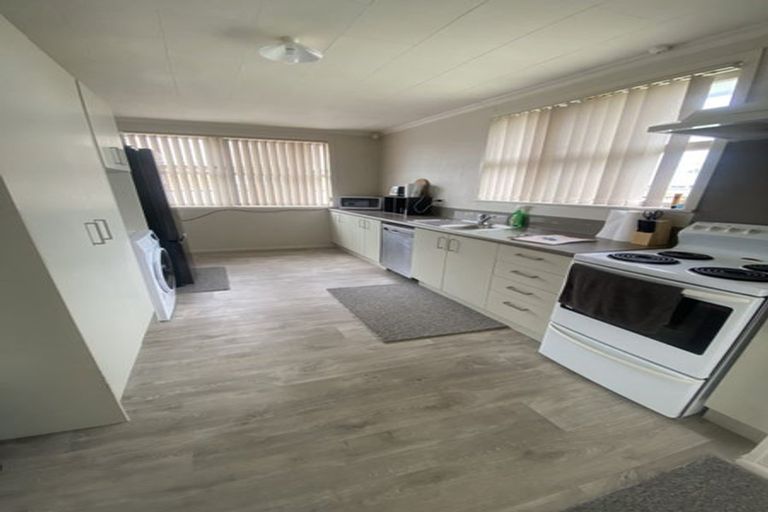 Photo of property in 5 Thornton Place, Melville, Hamilton, 3206