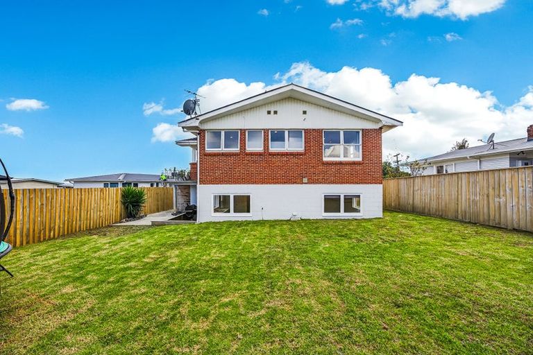 Photo of property in 99 Sunnyside Road, Sunnyvale, Auckland, 0612