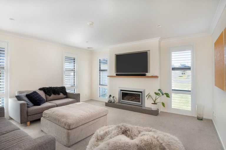 Photo of property in 5 Facilita Avenue, Wharewaka, Taupo, 3330