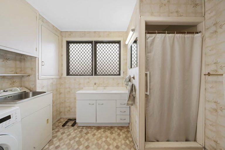 Photo of property in 2/1 Hamilton Road, Papatoetoe, Auckland, 2025