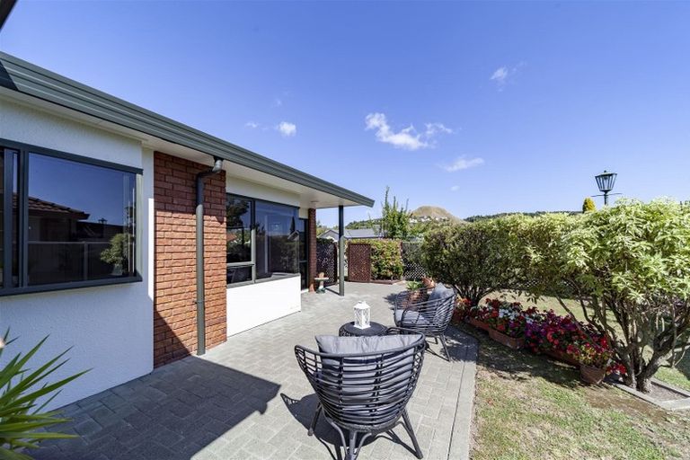 Photo of property in 3 Beaufort Place, Taradale, Napier, 4112