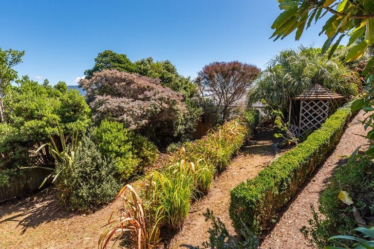 Photo of property in 174 Weggery Drive, Waikanae Beach, Waikanae, 5036