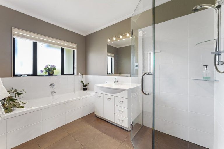 Photo of property in 45f Briarwood Road, Kelvin Grove, Palmerston North, 4470