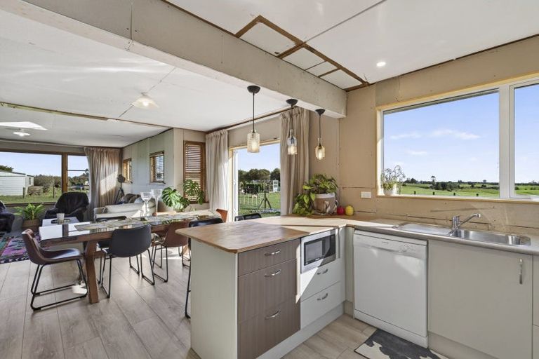 Photo of property in 153 Inland Road North, Tikorangi, Waitara, 4383